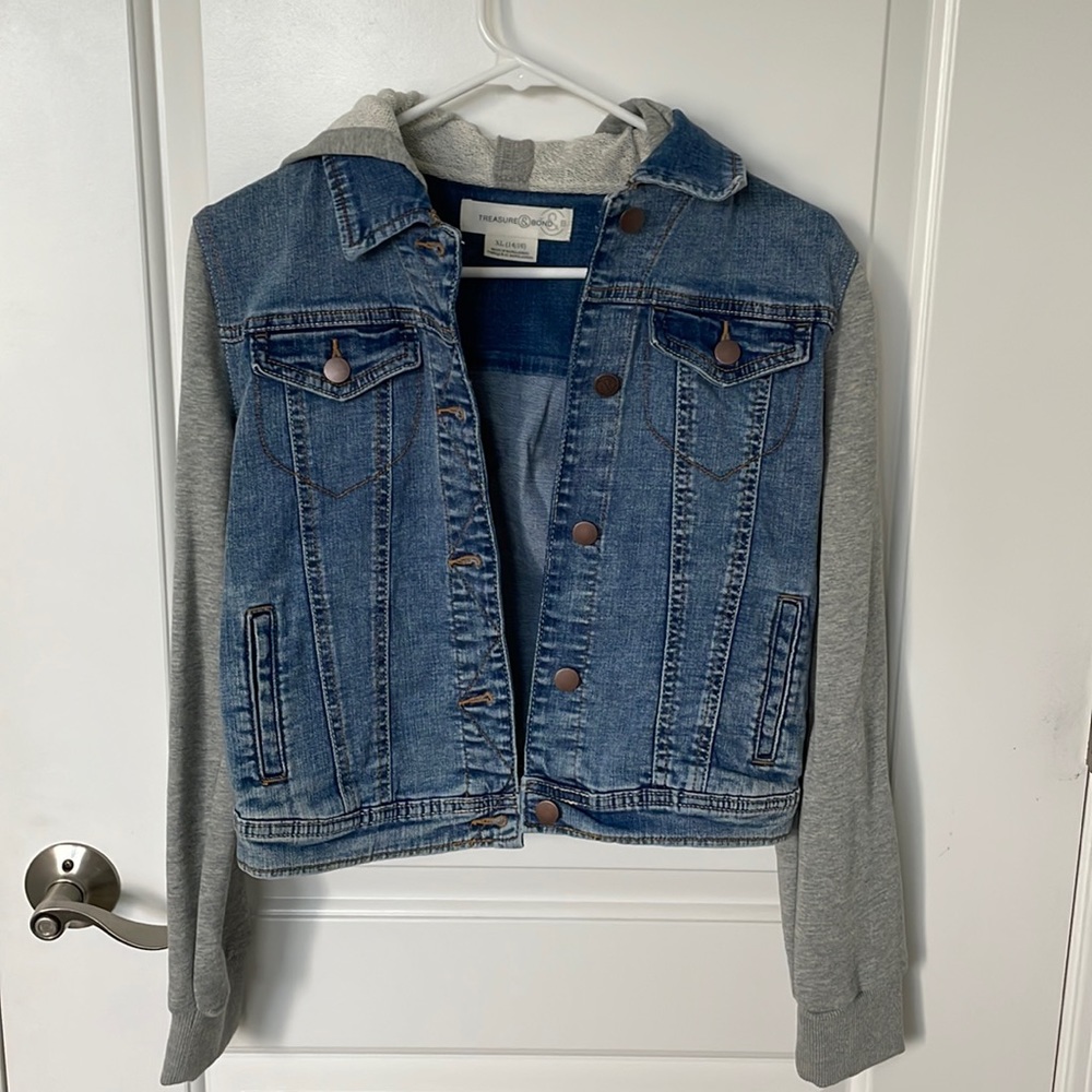 Treasure and Bond jean jacket, girls size XL (14/16)